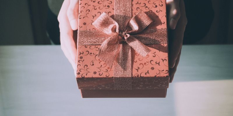 Chiêm bao thấy người yêu cũ tặng quà thì nên đánh 37, 73